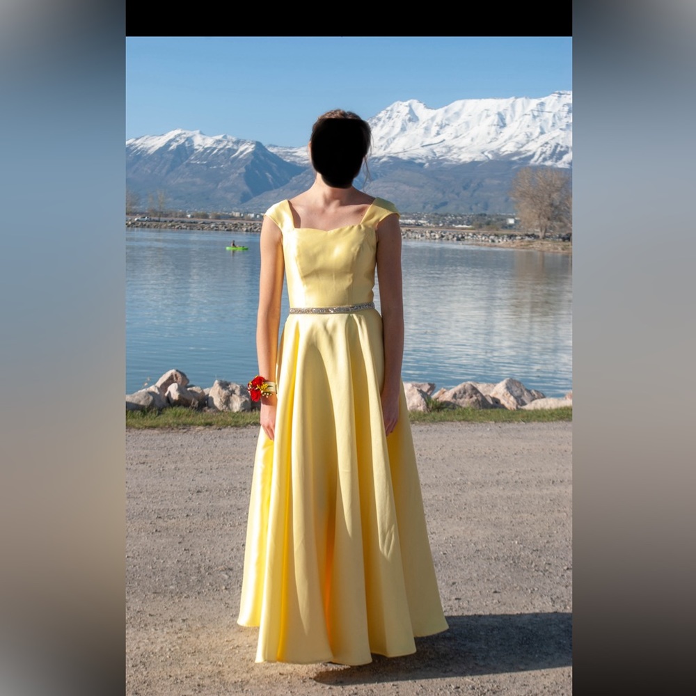 Beautiful Golden Prom Dress
